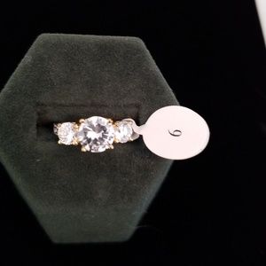 New sterling silver ring Cz